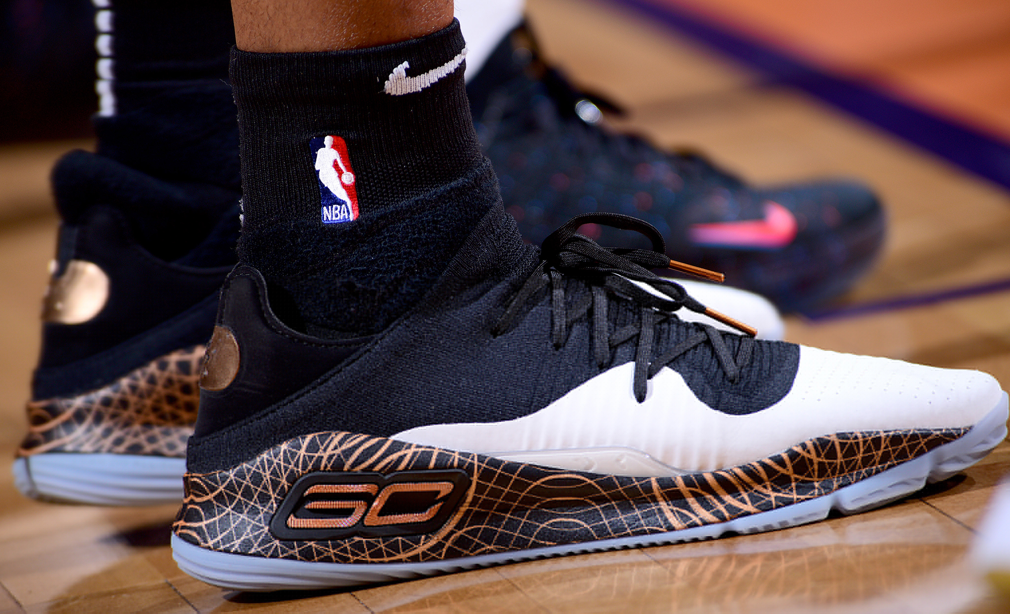 VI设计：如何用视觉设计实现品牌形象一致性？